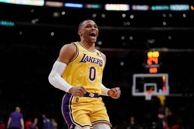 胡明轩18分广东胜首钢 罗凯文30+9宁波负同曦