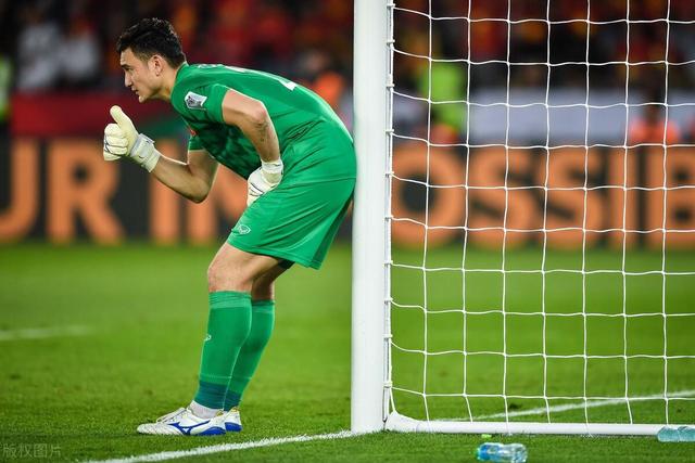 阿尔特塔：斯特林也伤缺数周 膝盖明天做检查